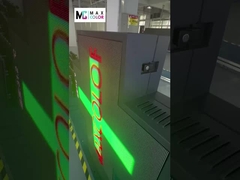 크로스 디자인 풀 컬러 튜브 칩과 함께 야외 LED 디스플레이