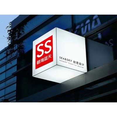 풀 컬러 1R1G1B HD 매직 큐브 LED 디스플레이 IP31 등급 철 캐비닛